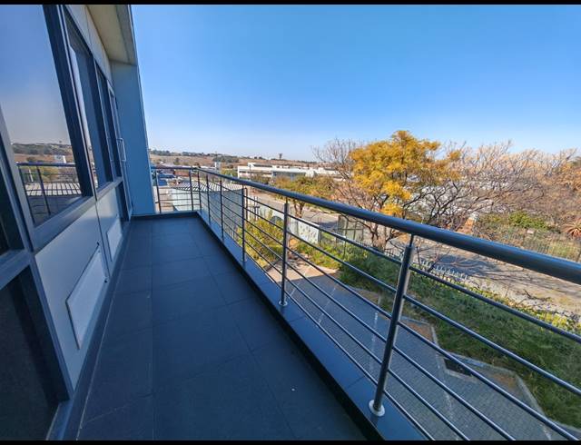 551M² OFFICE TO LET IN RANDJESPARK